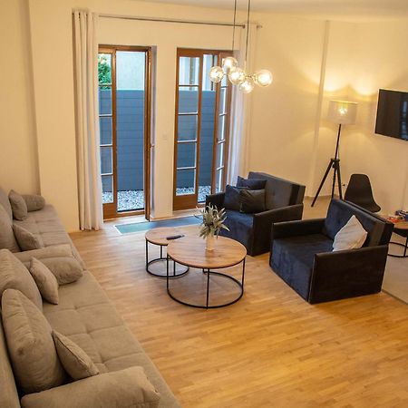 New City Centre Garden Apartment - Central Location براغ المظهر الخارجي الصورة
