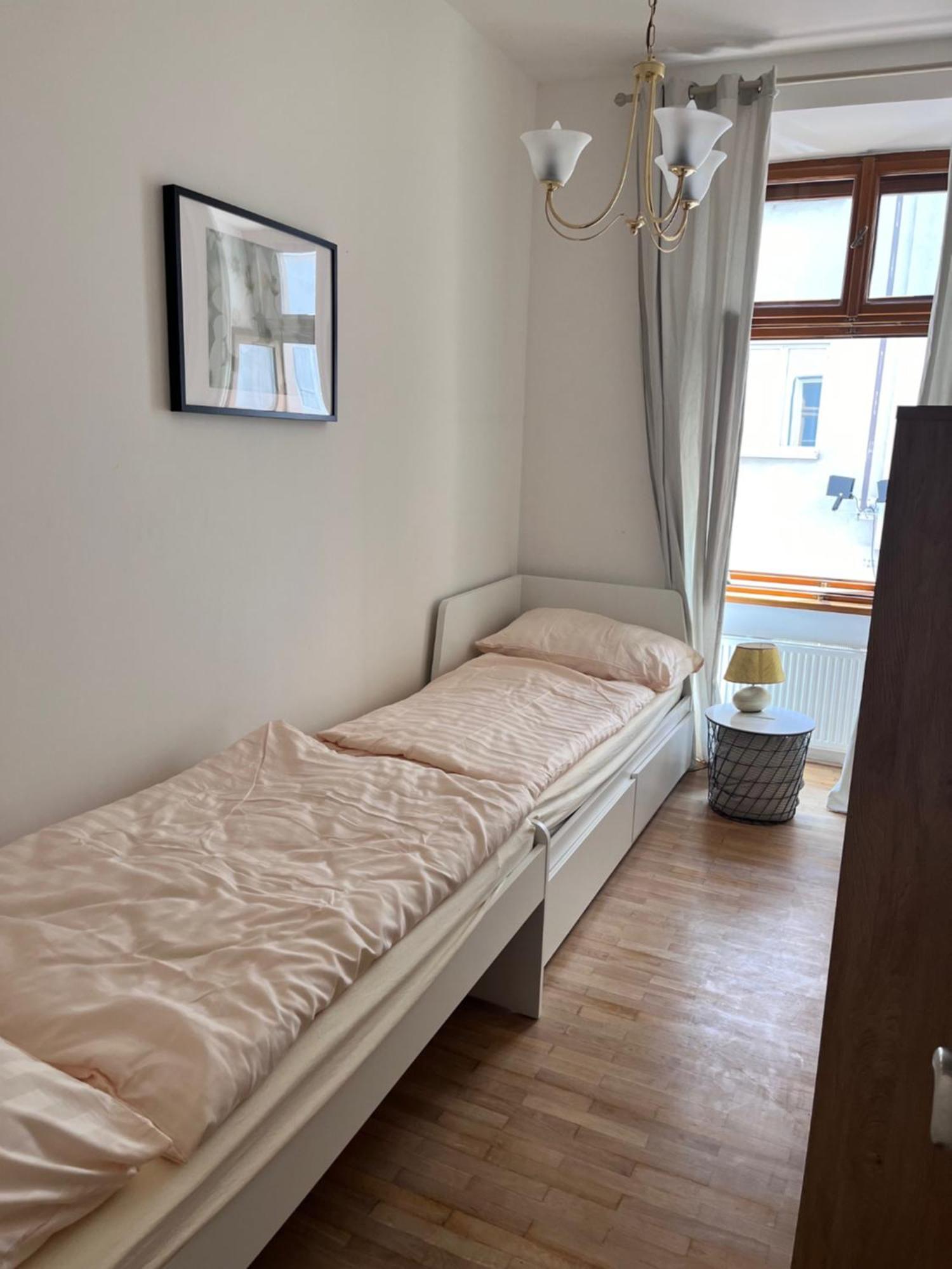 New City Centre Garden Apartment - Central Location براغ المظهر الخارجي الصورة