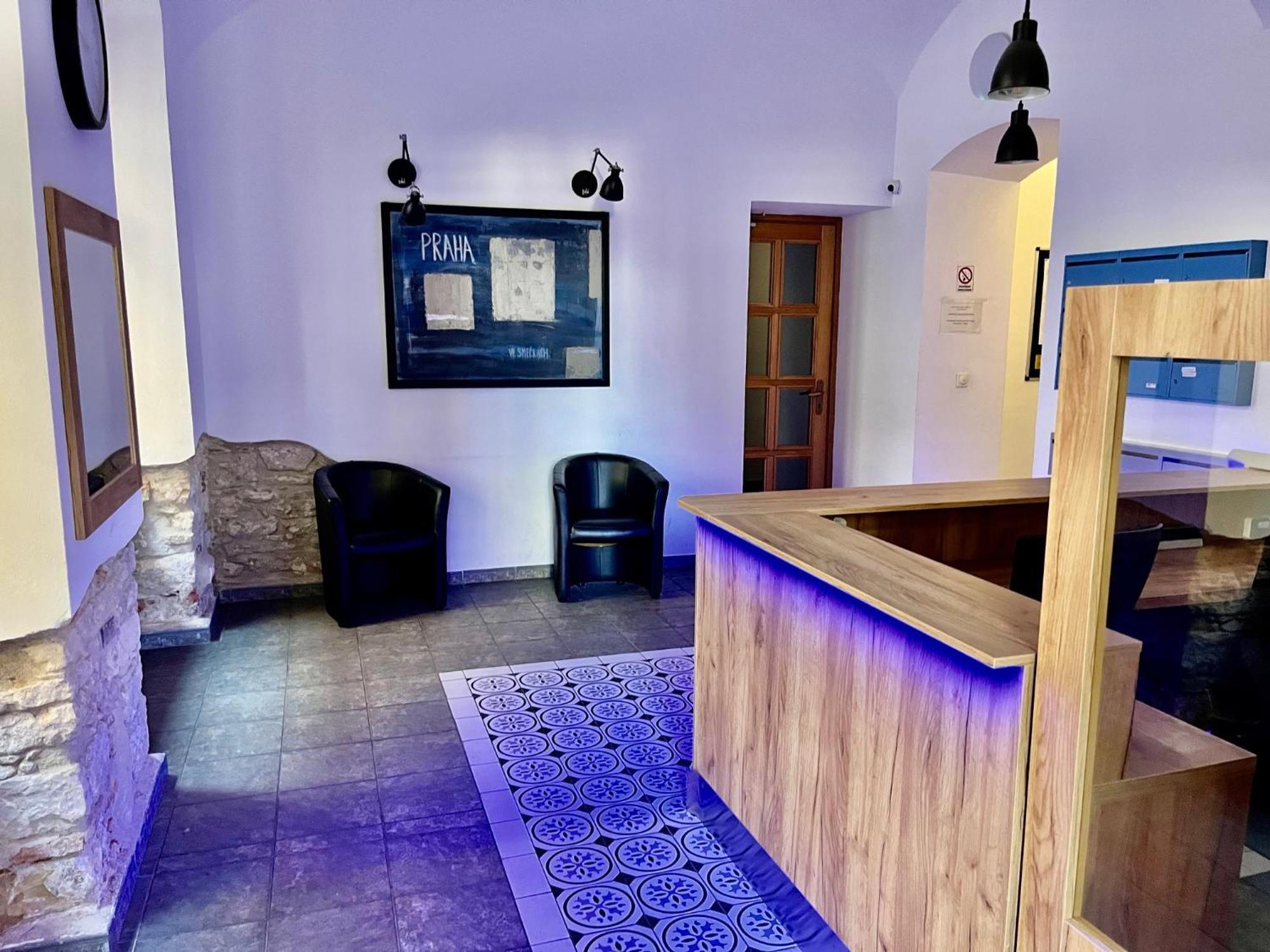 New City Centre Garden Apartment - Central Location براغ المظهر الخارجي الصورة