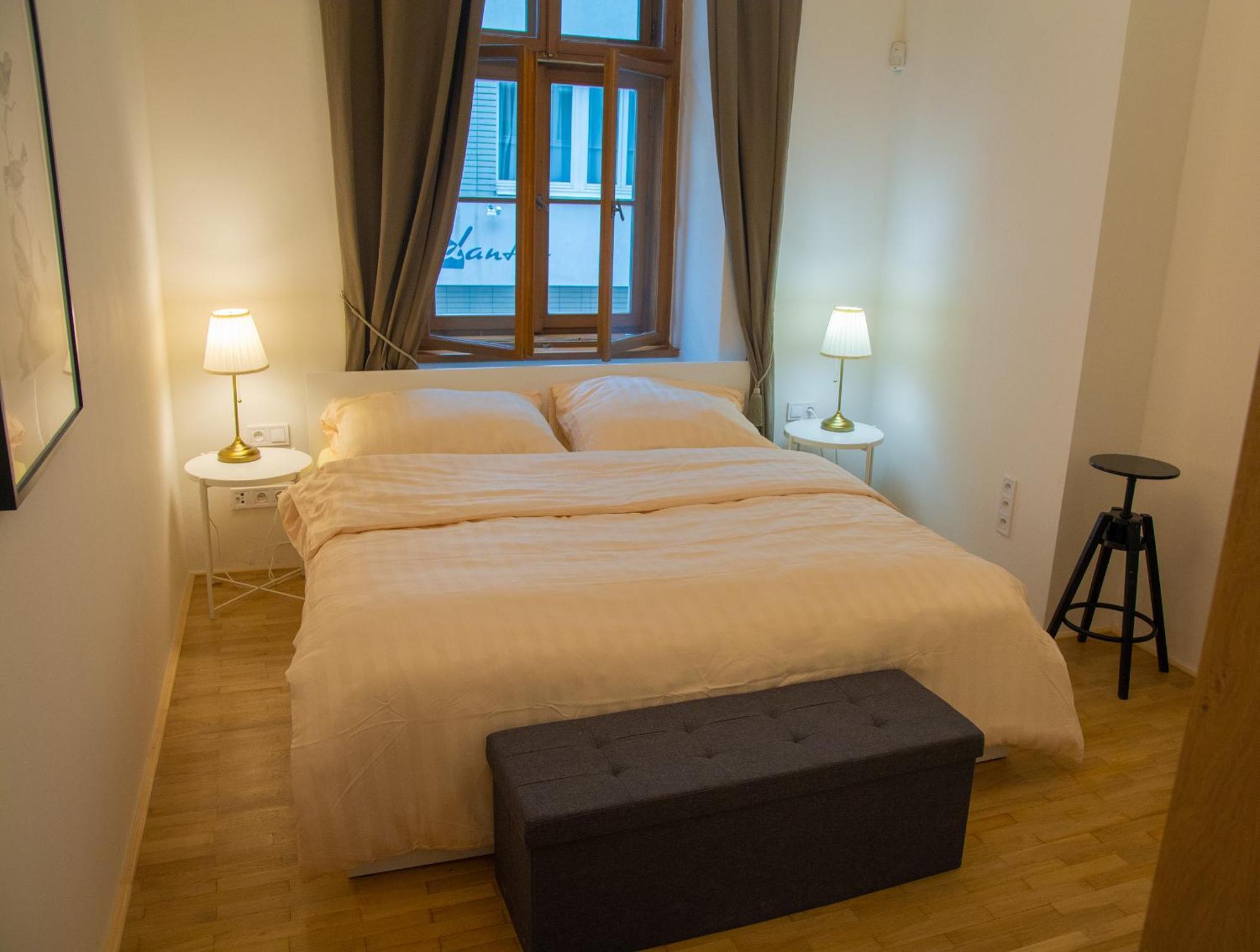 New City Centre Garden Apartment - Central Location براغ المظهر الخارجي الصورة