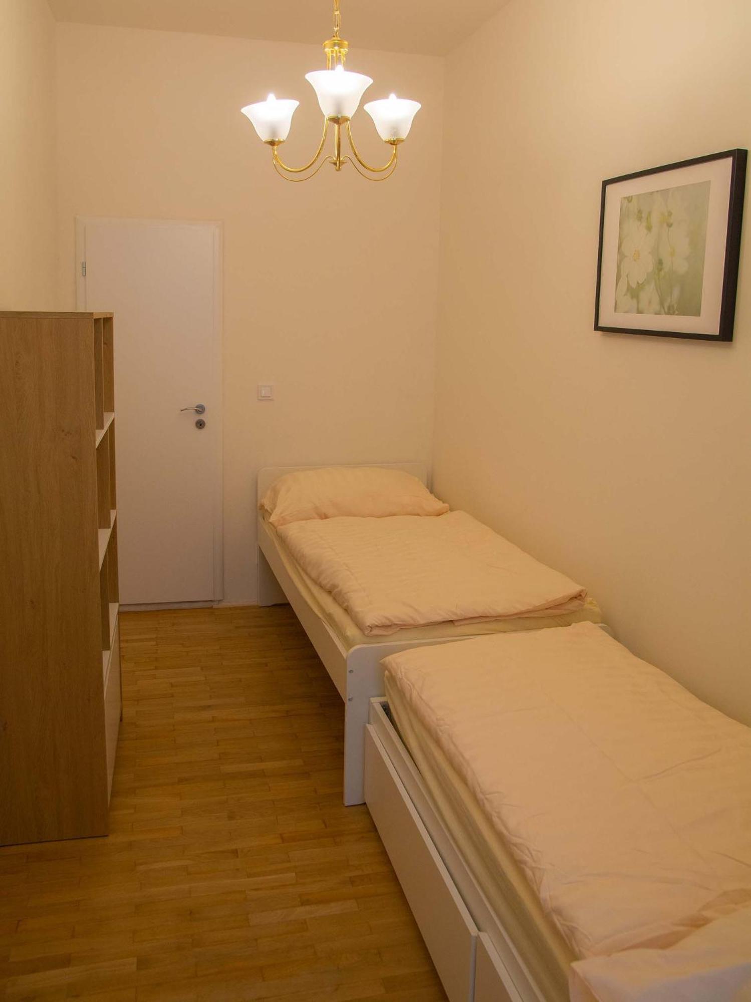 New City Centre Garden Apartment - Central Location براغ المظهر الخارجي الصورة